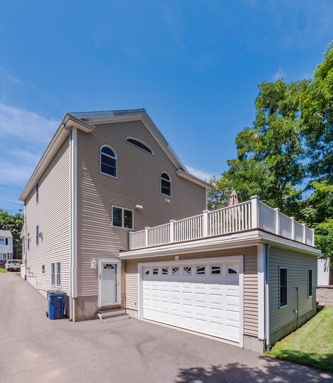 18 Ledge Hill Road Boston, MA 02132 - Photo 7 of 34