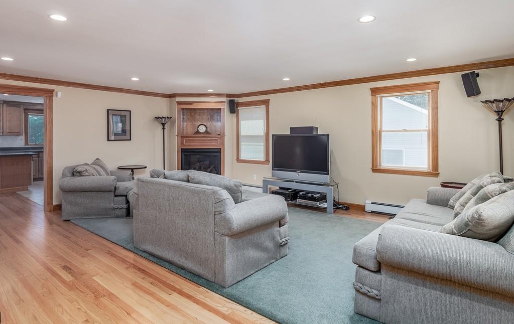 18 Ledge Hill Road Boston, MA 02132 - Photo 8 of 34