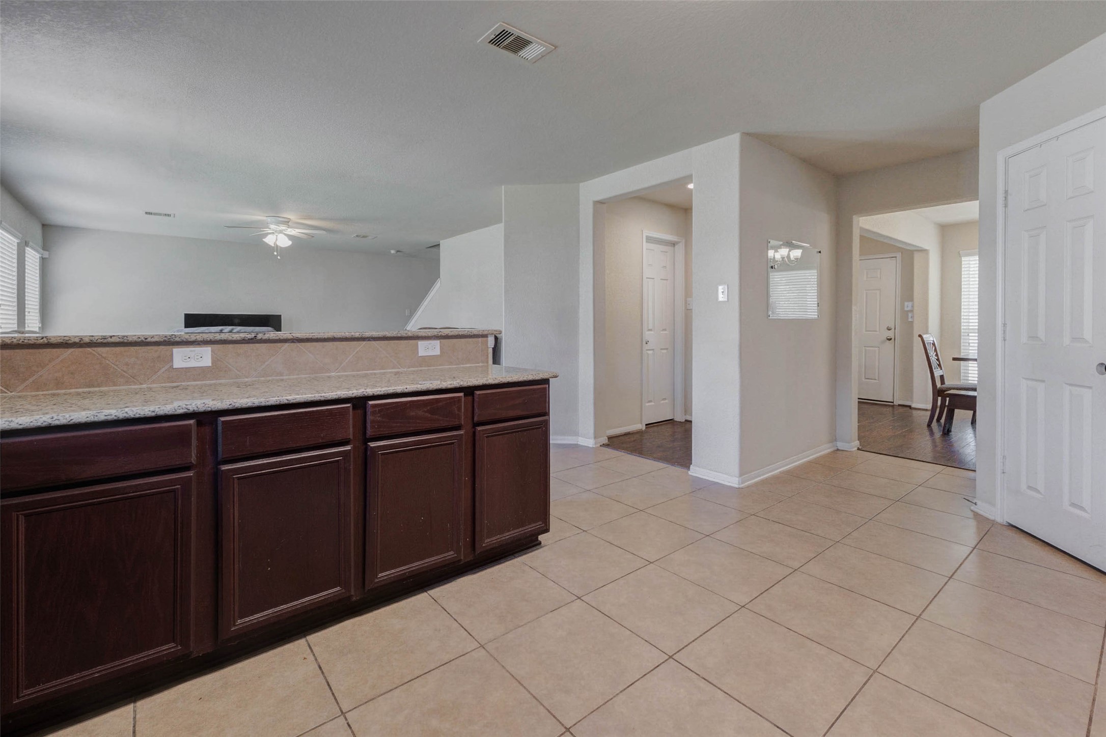3027 Upland Spring Trace Katy, TX 77493 - Photo 9 of 29