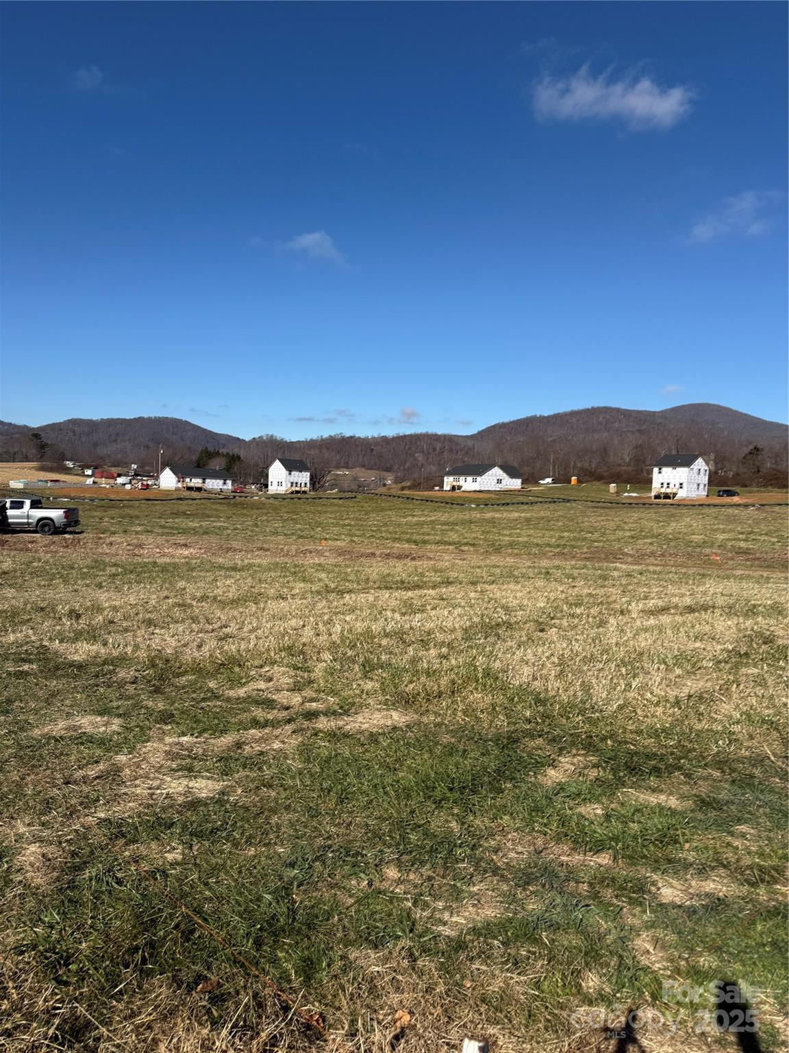 511 Laughter Road Hendersonville, NC 28792 - Photo 8 of 19 a view of an ocean from a mountain