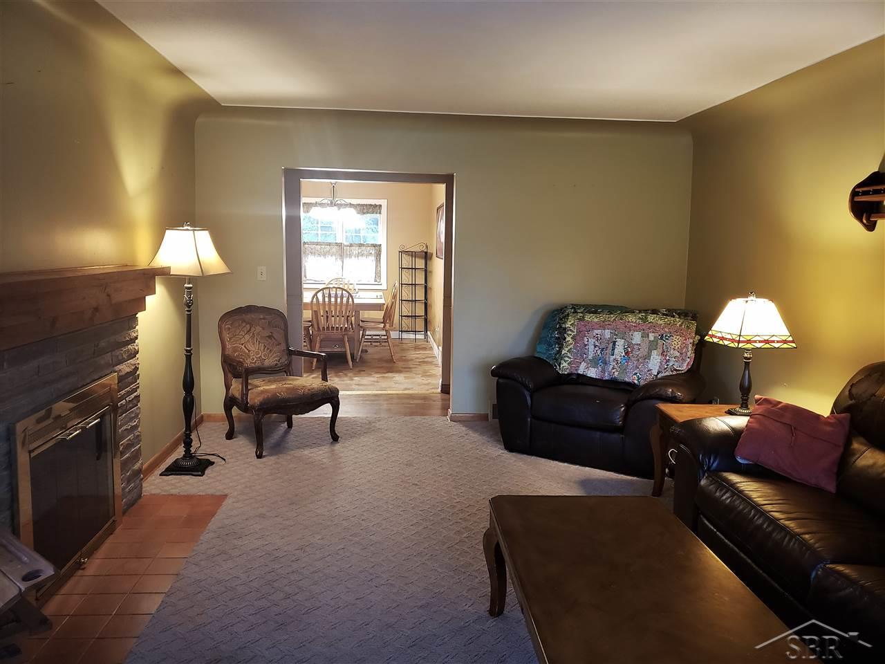1632 North Center Road Saginaw, MI 48638 - Photo 3 of 15 50025643-2.JPG
