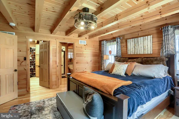 $1,399,500 | 1560 Rhine Hollow Road, East Waterford, PA 17021