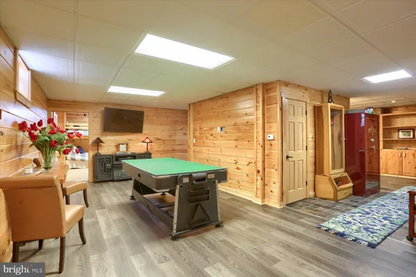 $1,399,500 | 1560 Rhine Hollow Road, East Waterford, PA 17021