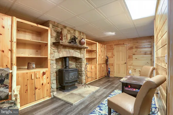 $1,399,500 | 1560 Rhine Hollow Road, East Waterford, PA 17021