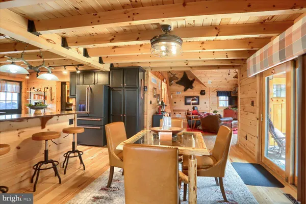 $1,399,500 | 1560 Rhine Hollow Road, East Waterford, PA 17021