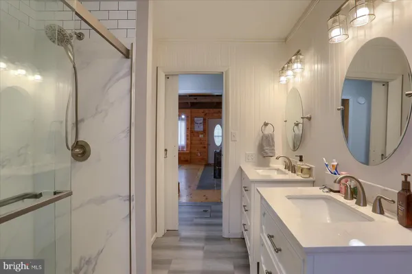 $1,399,500 | 1560 Rhine Hollow Road, East Waterford, PA 17021