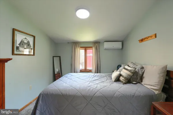 $1,399,500 | 1560 Rhine Hollow Road, East Waterford, PA 17021