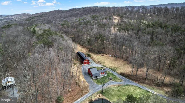 $1,399,500 | 1560 Rhine Hollow Road, East Waterford, PA 17021