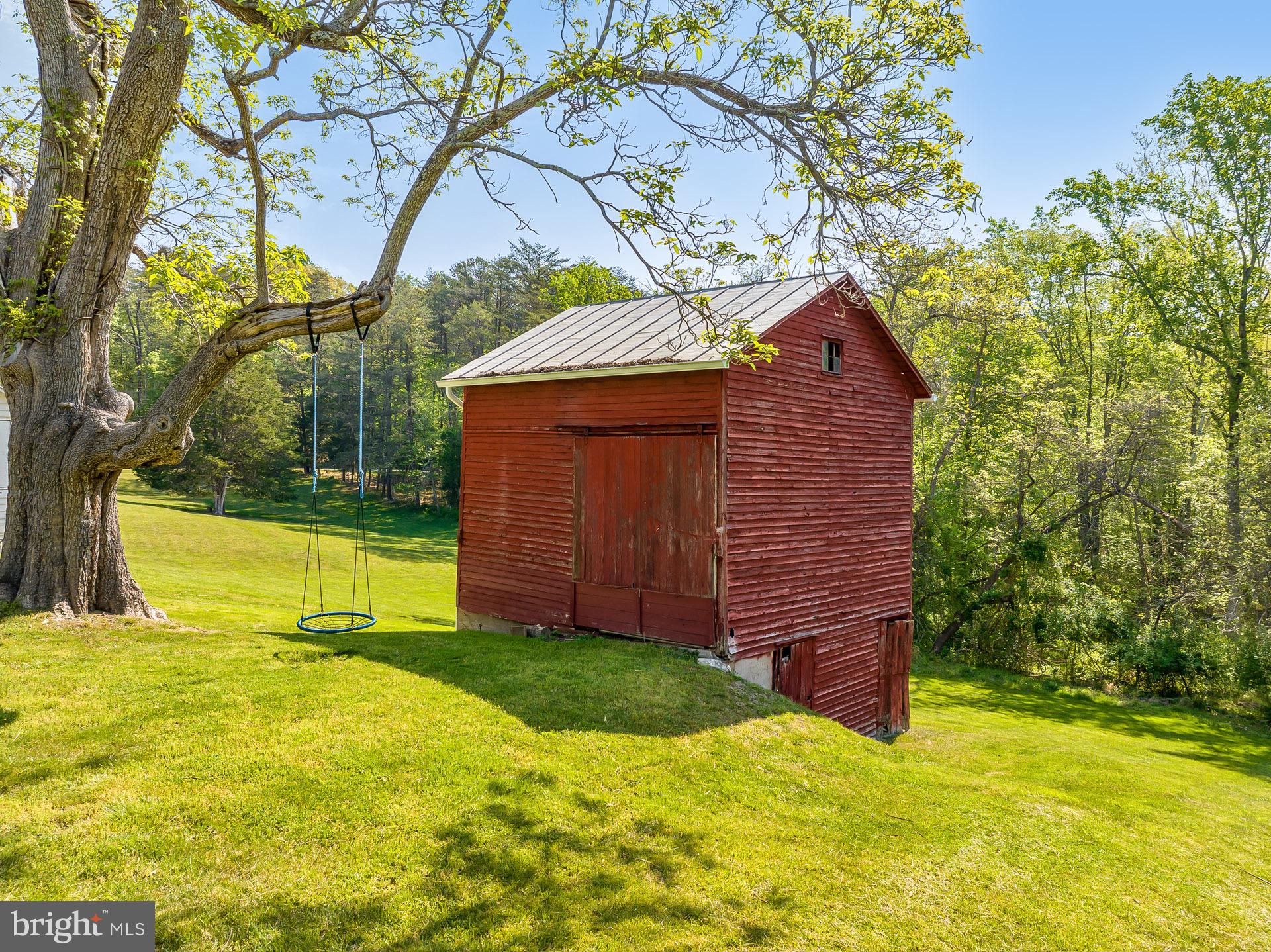 8213 Wolf Run Shoals Road Clifton, VA 20124 - Photo 14 of 25