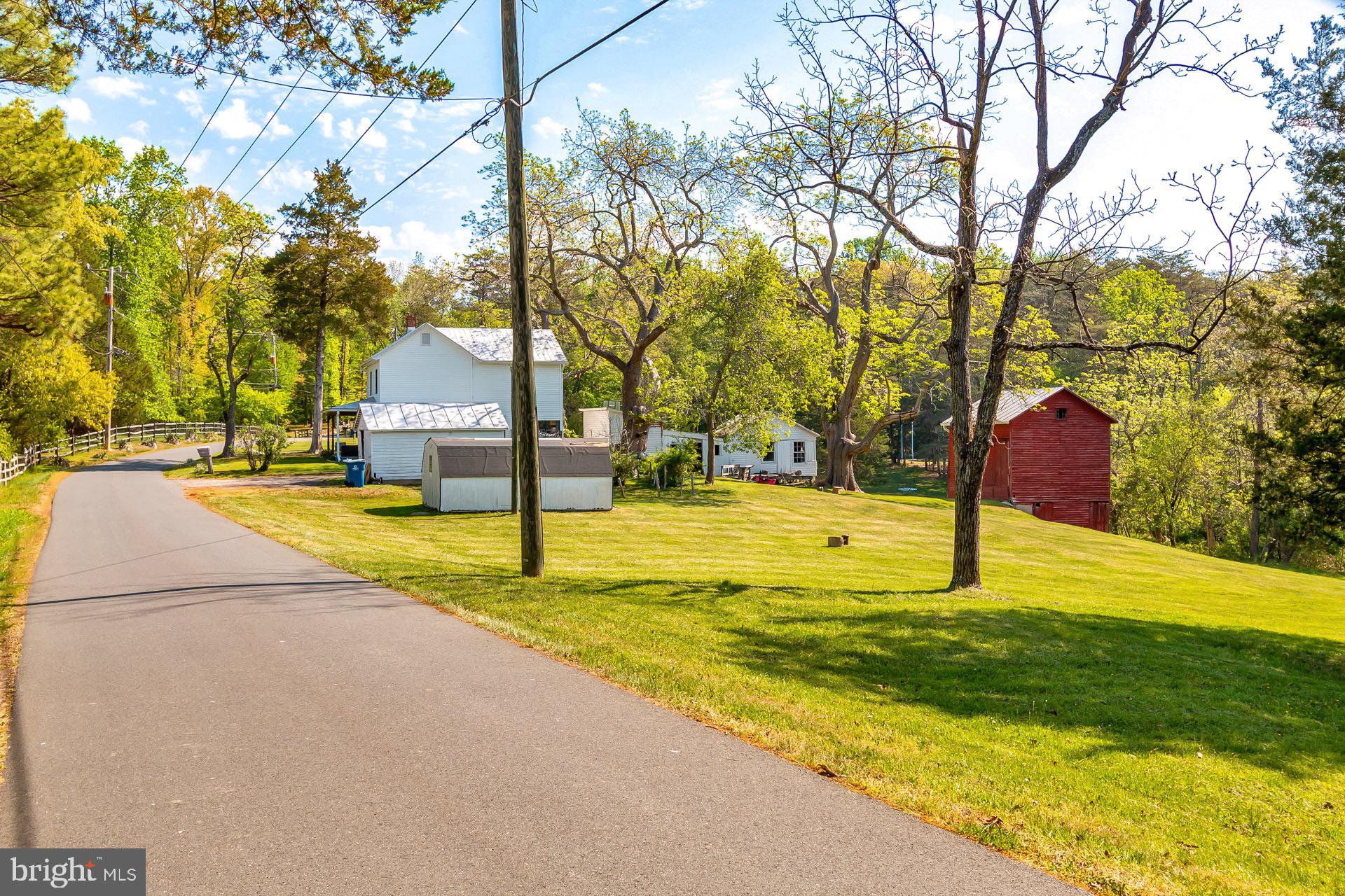 8213 Wolf Run Shoals Road Clifton, VA 20124 - Photo 23 of 25
