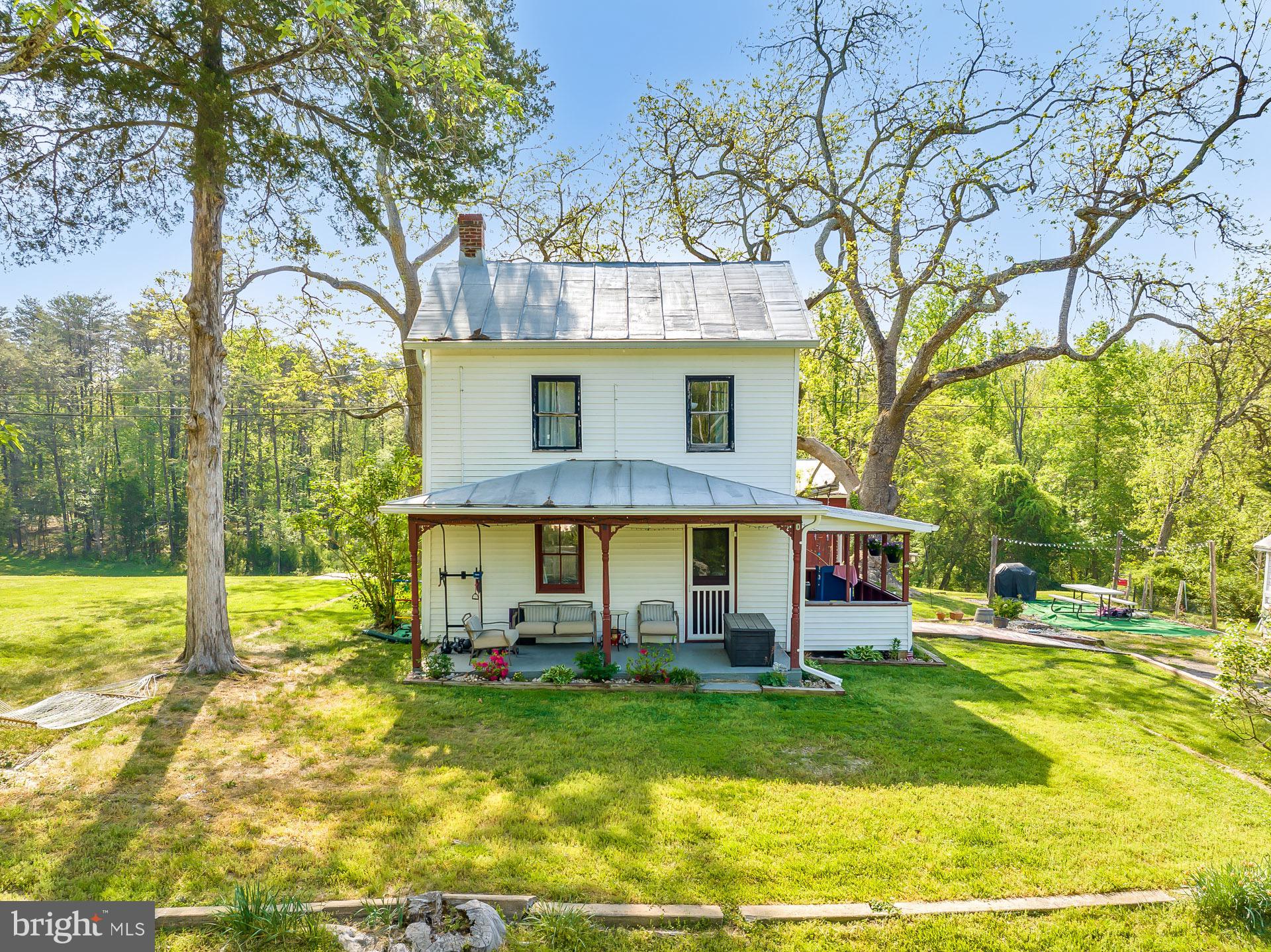 8213 Wolf Run Shoals Road Clifton, VA 20124 - Photo 3 of 25