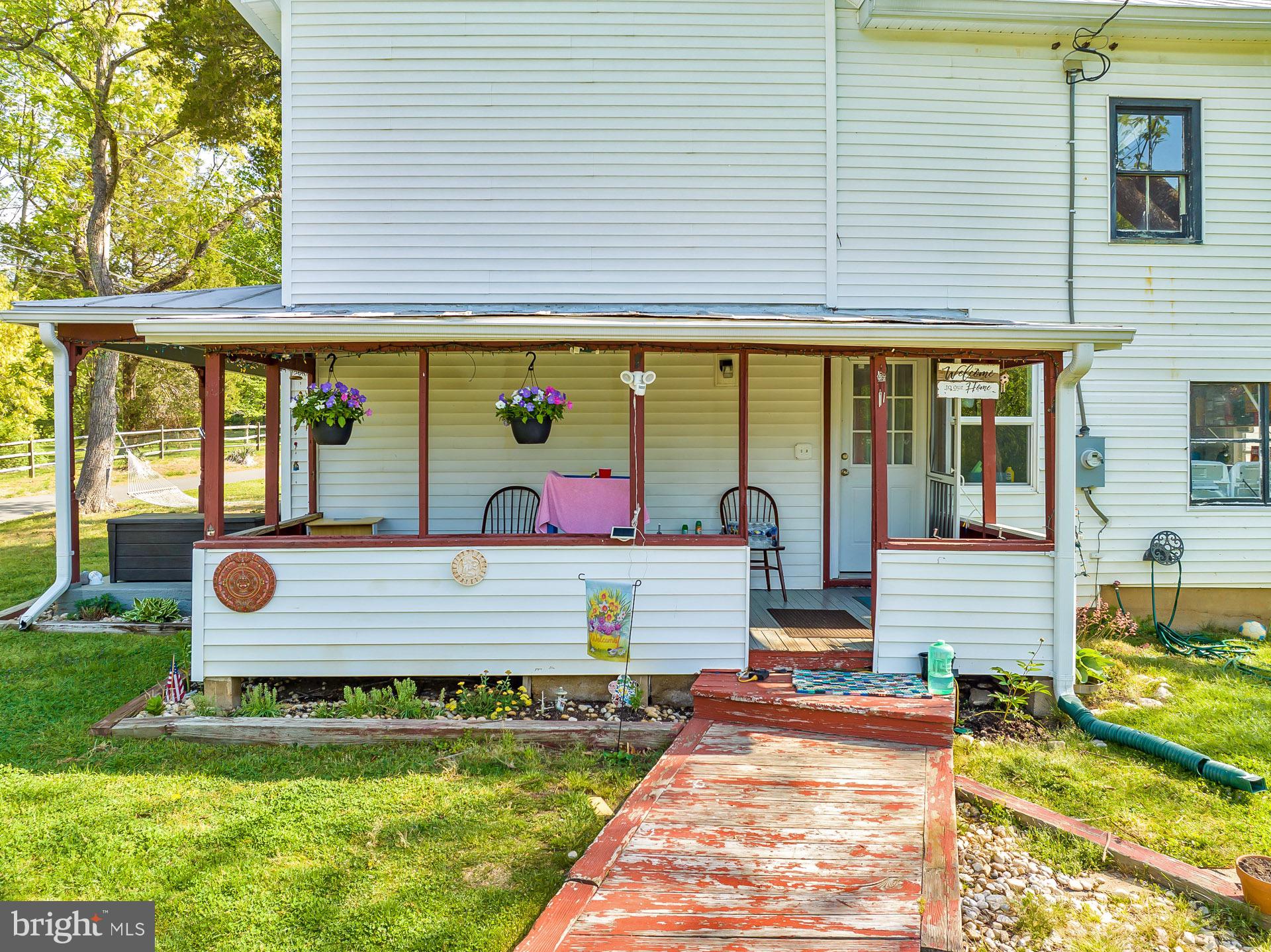 8213 Wolf Run Shoals Road Clifton, VA 20124 - Photo 4 of 25