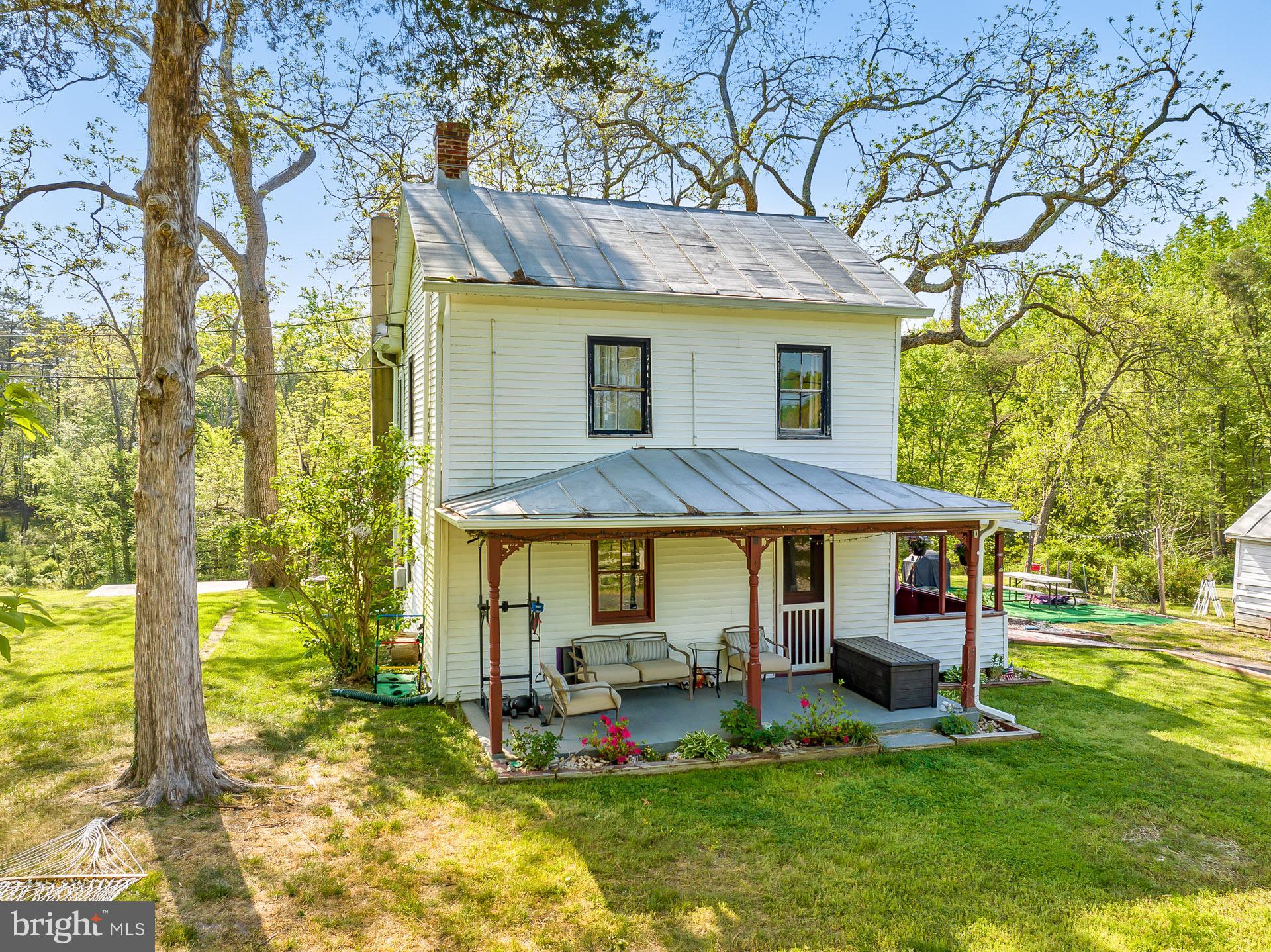 8213 Wolf Run Shoals Road Clifton, VA 20124 - Photo 5 of 25