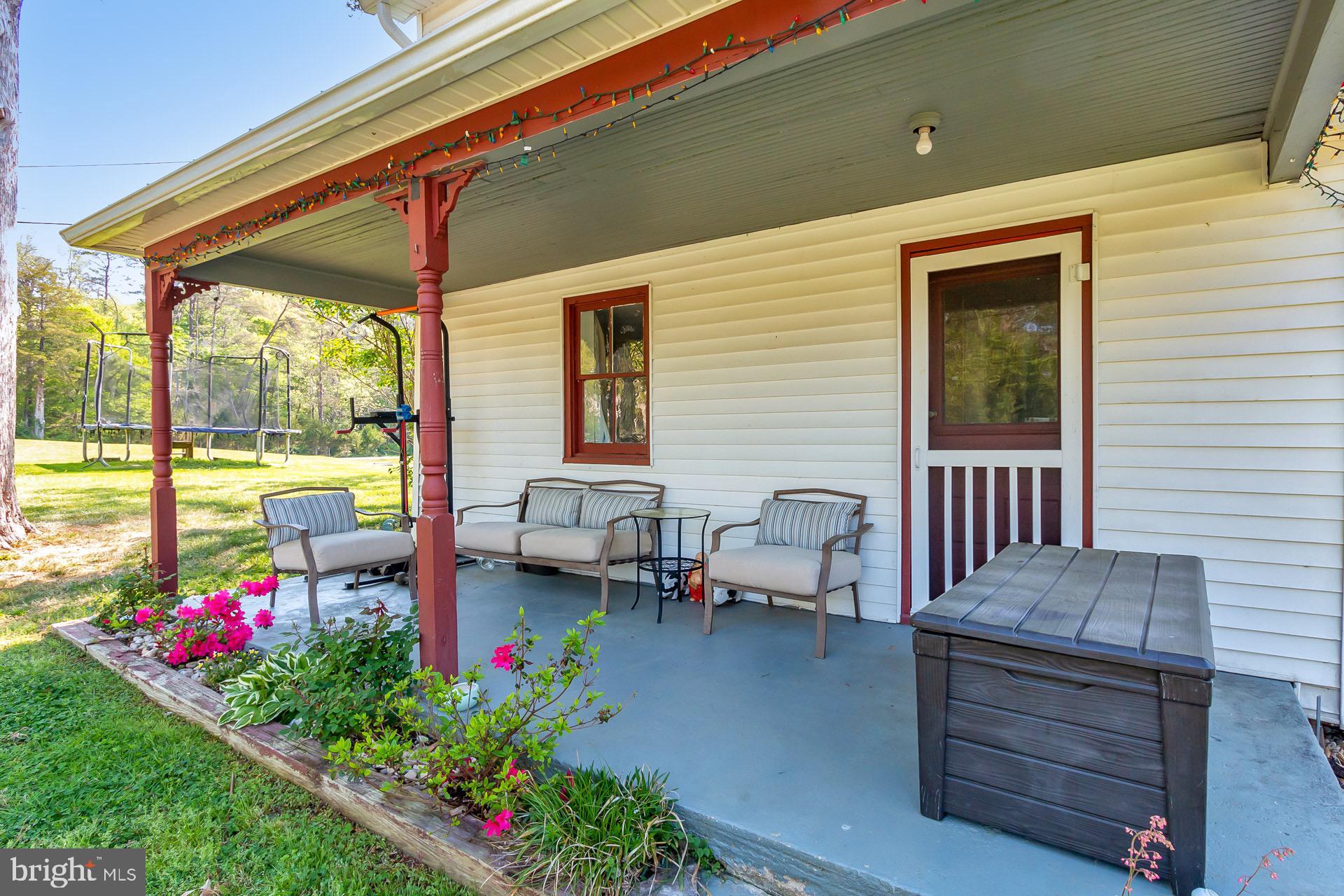 8213 Wolf Run Shoals Road Clifton, VA 20124 - Photo 8 of 25