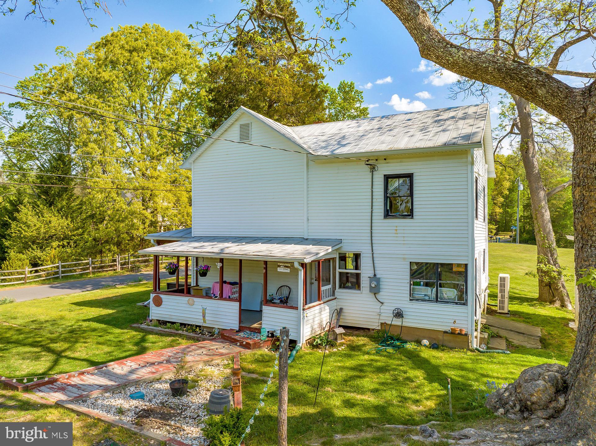 8213 Wolf Run Shoals Road Clifton, VA 20124 - Photo 9 of 25