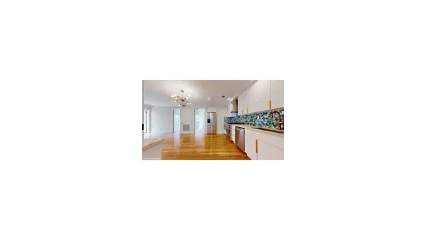 $775,000 | 82 East 5th Street, Unit 3A/4L | Windsor Terrace