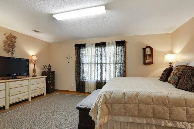 10237 Longview Drive West Foley, AL 36535 - Photo 11 of 28 Master Bedroom