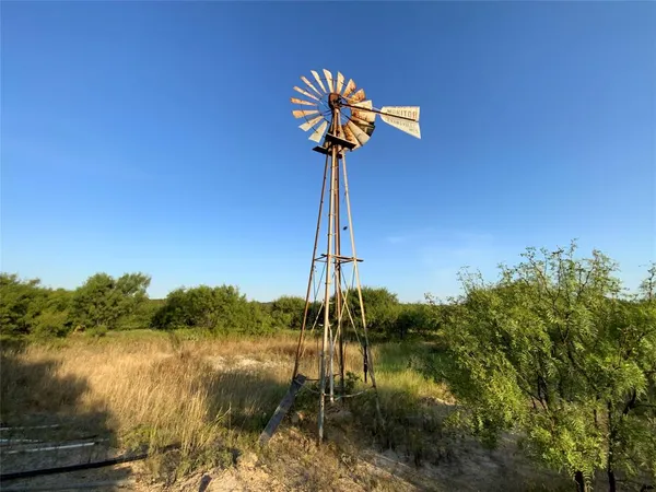 $638,600 | 135 Sidney Tx 76857, May, TX 76857