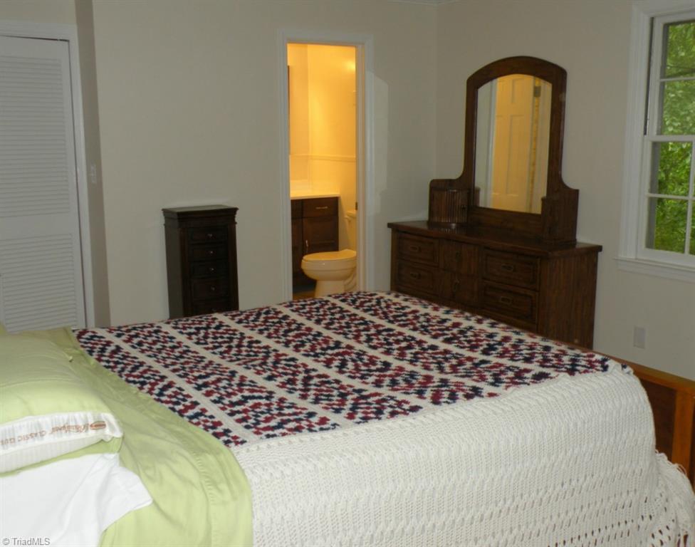 5685 Sweetbriar Road Pfafftown, NC 27040 - Photo 12 of 24 Gallery Image 12
