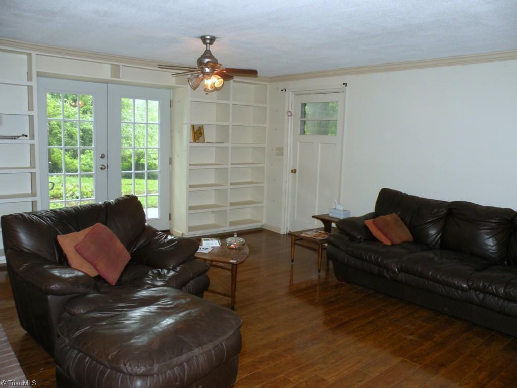 5685 Sweetbriar Road Pfafftown, NC 27040 - Photo 19 of 24 Gallery Image 19