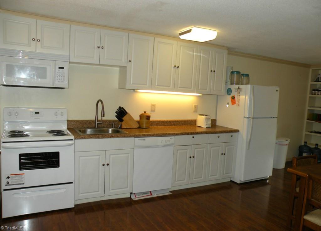 5685 Sweetbriar Road Pfafftown, NC 27040 - Photo 20 of 24 Gallery Image 20