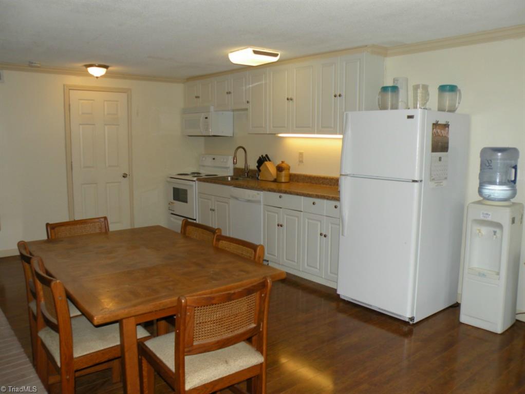 5685 Sweetbriar Road Pfafftown, NC 27040 - Photo 21 of 24 Gallery Image 21