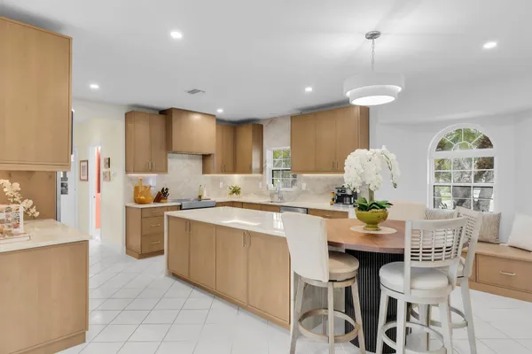 $2,995,000 | 20920 5th Avenue West, Cudjoe, FL 33042