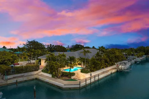 $2,995,000 | 20920 5th Avenue West, Cudjoe, FL 33042