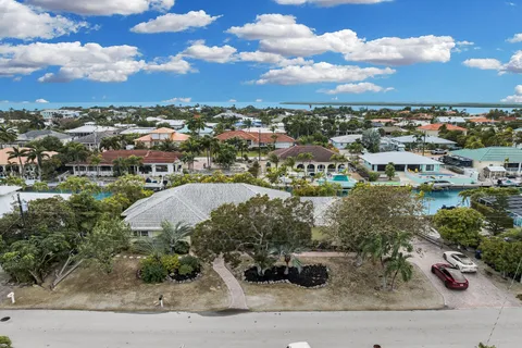 $2,995,000 | 20920 5th Avenue West, Cudjoe, FL 33042