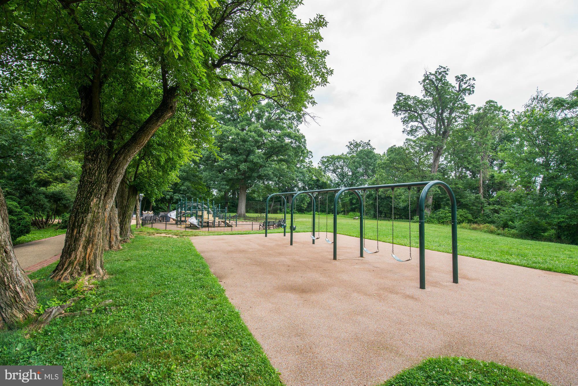 3052 R Street Northwest, Unit 304 Washington, DC 20007 - Photo 16 of 19 a view of a park