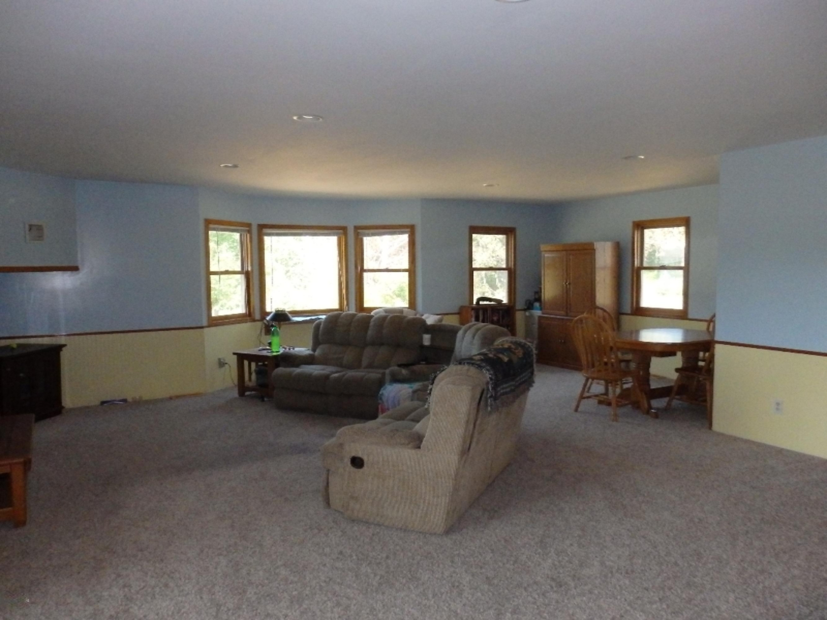 204 Edel Road Manistee, MI 49660 - Photo 5 of 28 Family room