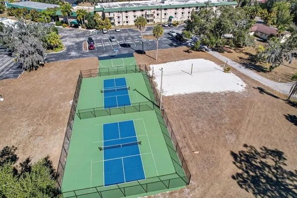 $170,000 | 1111 West Faith Circle, Unit 2006, Bradenton, FL 34212