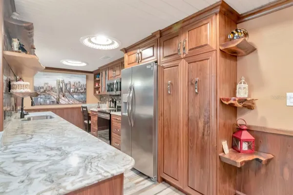 $415,000 | 36750 Highway 19, Unit 7110, Palm Harbor, FL 34684