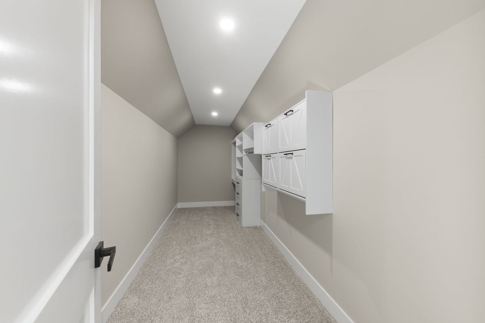 625 Edward Road Naperville, IL 60540 - Photo 23 of 47 a view of hallway with stairs