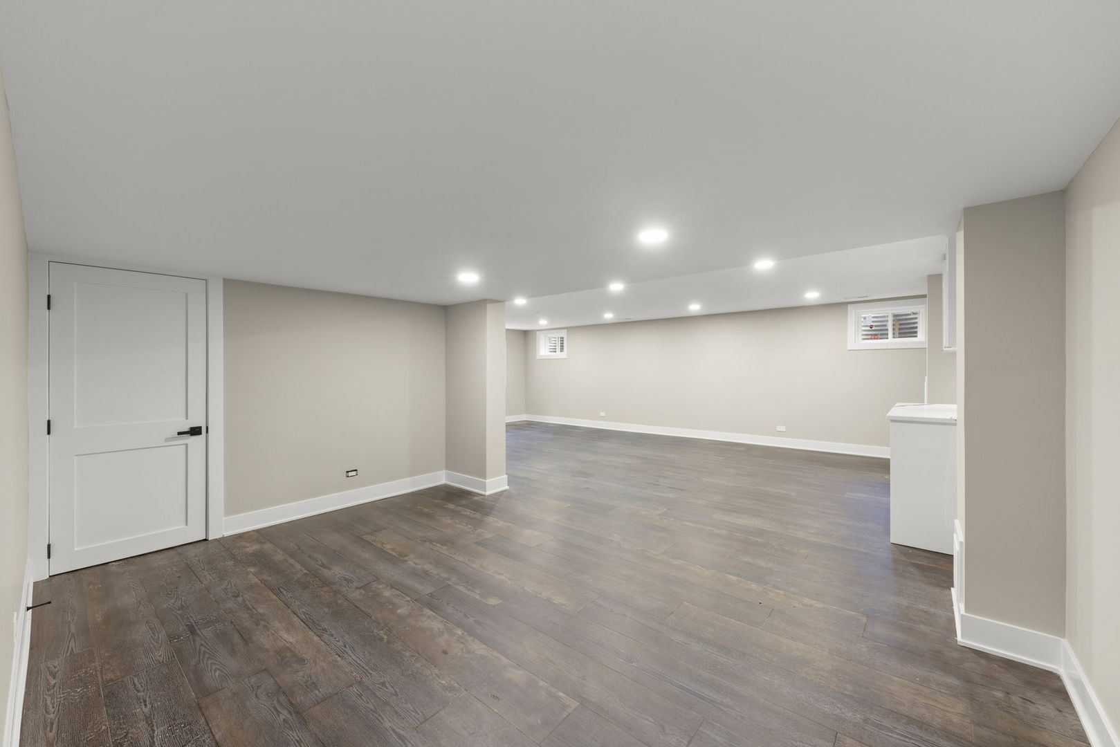 625 Edward Road Naperville, IL 60540 - Photo 37 of 47 a view of an empty room
