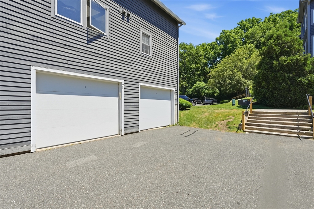71 Amity Place, Unit 71 Amherst, MA 01002 - Photo 35 of 41