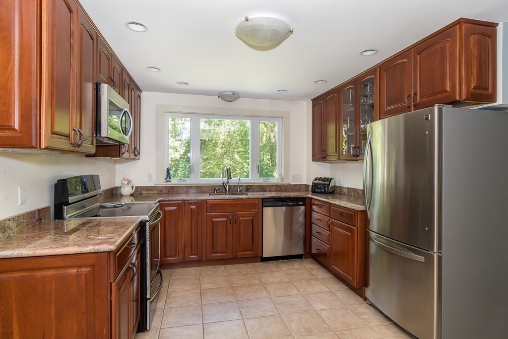 14 Valley View Road Wayland, MA 01778 - Photo 5 of 30 Gallery Image 5