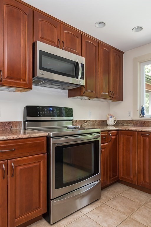 14 Valley View Road Wayland, MA 01778 - Photo 6 of 30 Gallery Image 6