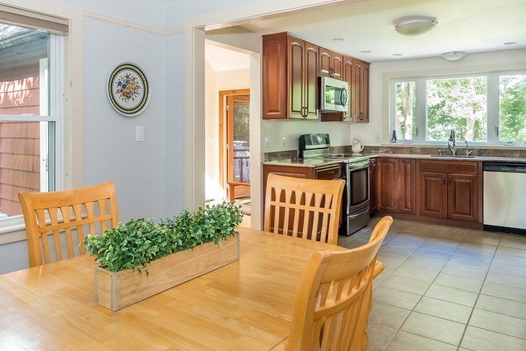 14 Valley View Road Wayland, MA 01778 - Photo 8 of 30 Gallery Image 8