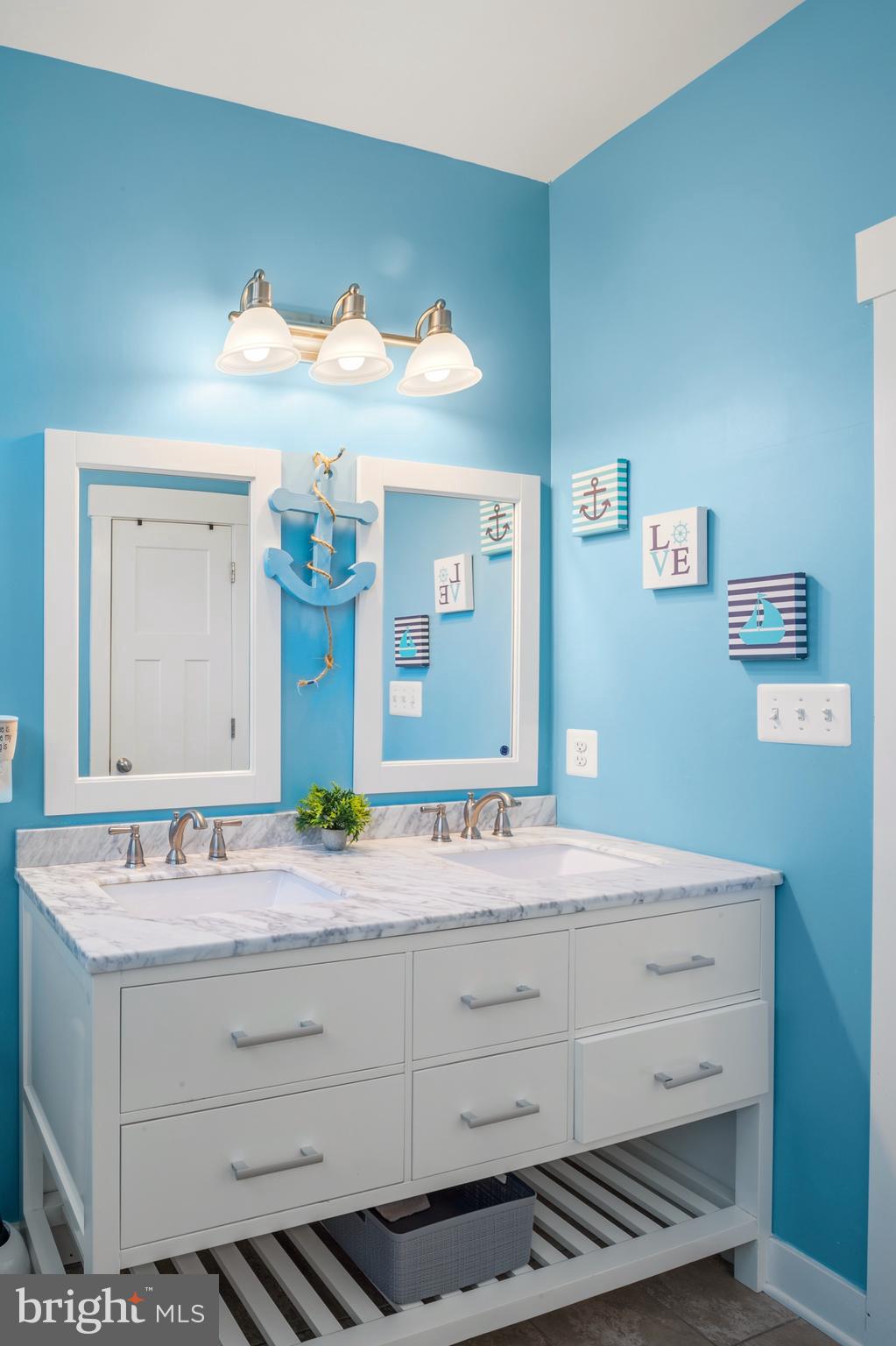 1002 Skiff Cove Road Edgewater, MD 21037 - Photo 37 of 47 Bathroom 3 Vanity