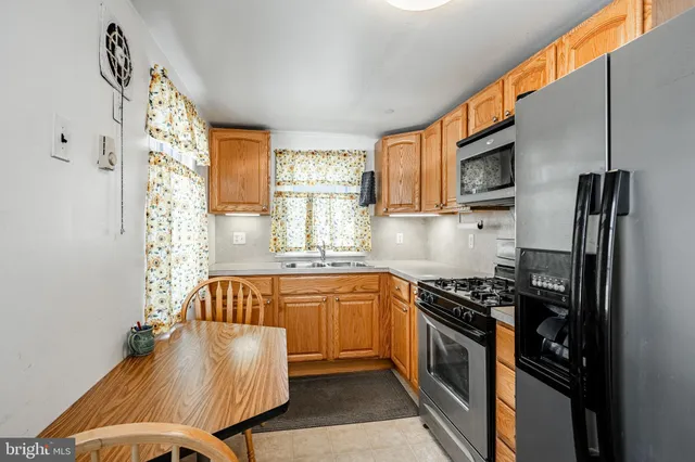 $465,000 | 33 South Merion Avenue, Bryn Mawr, PA 19010