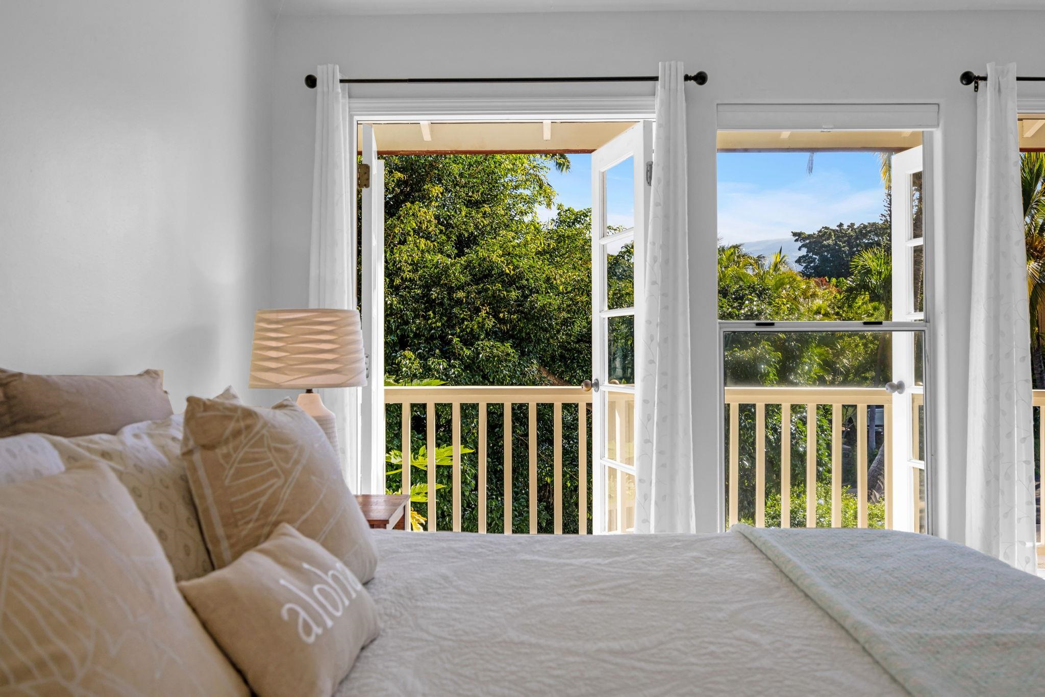 235 Keonekai Road Kihei, HI 96753 - Photo 23 of 50 a view of a balcony with furniture and a window