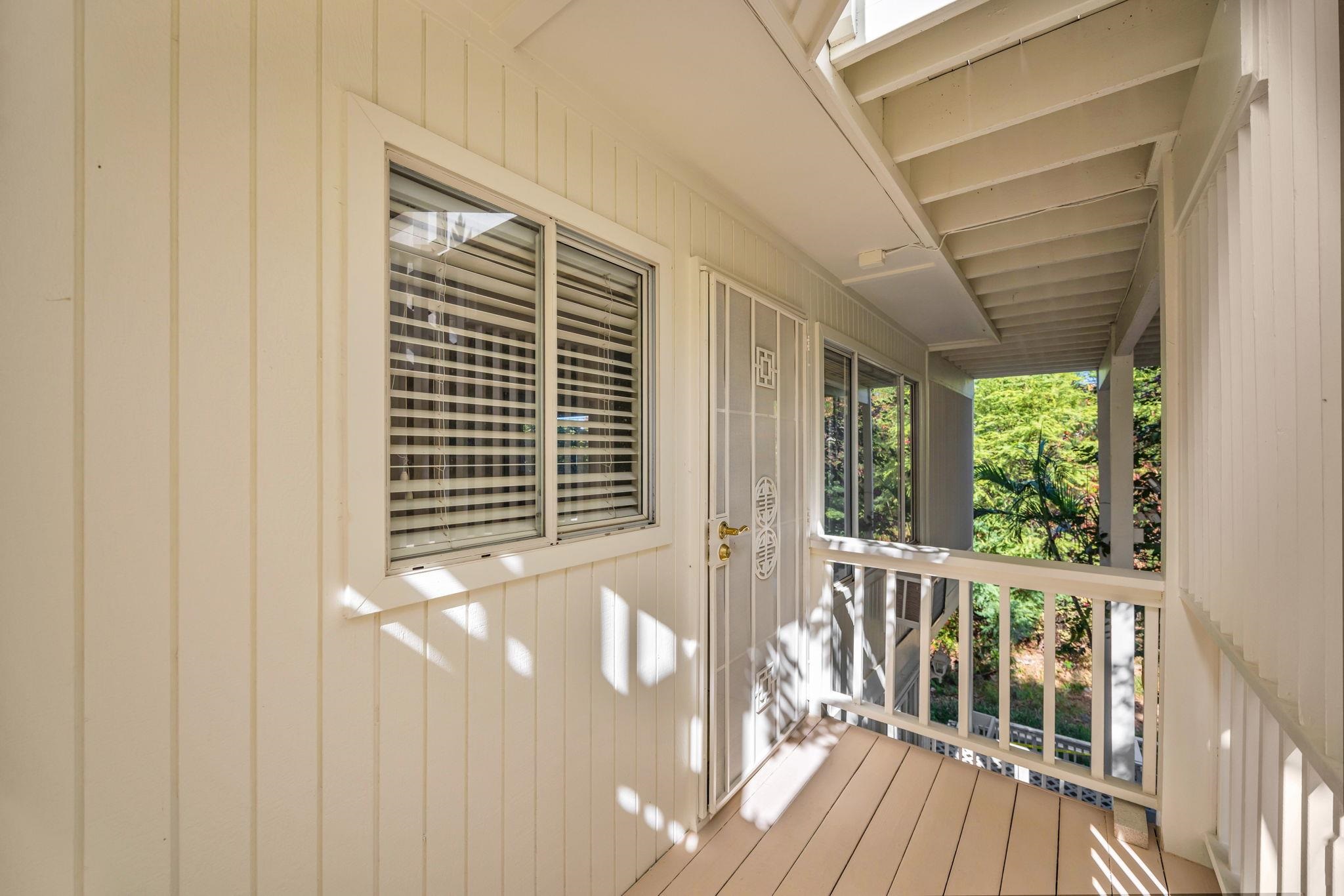 235 Keonekai Road Kihei, HI 96753 - Photo 33 of 50 a view of balcony with wooden floor