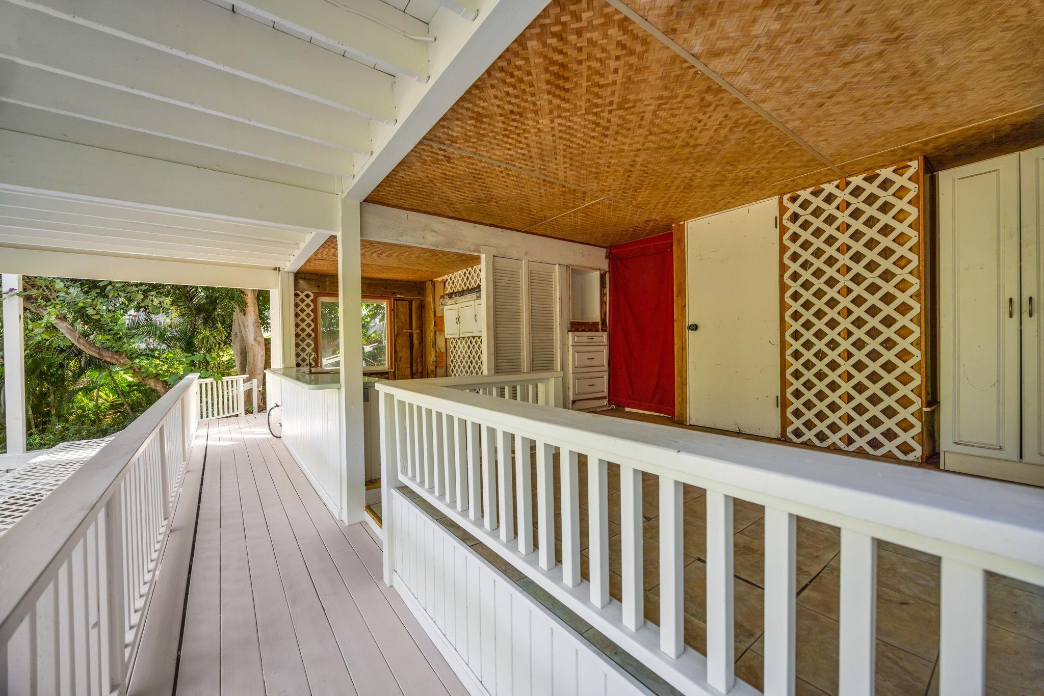235 Keonekai Road Kihei, HI 96753 - Photo 48 of 50 a view of a balcony