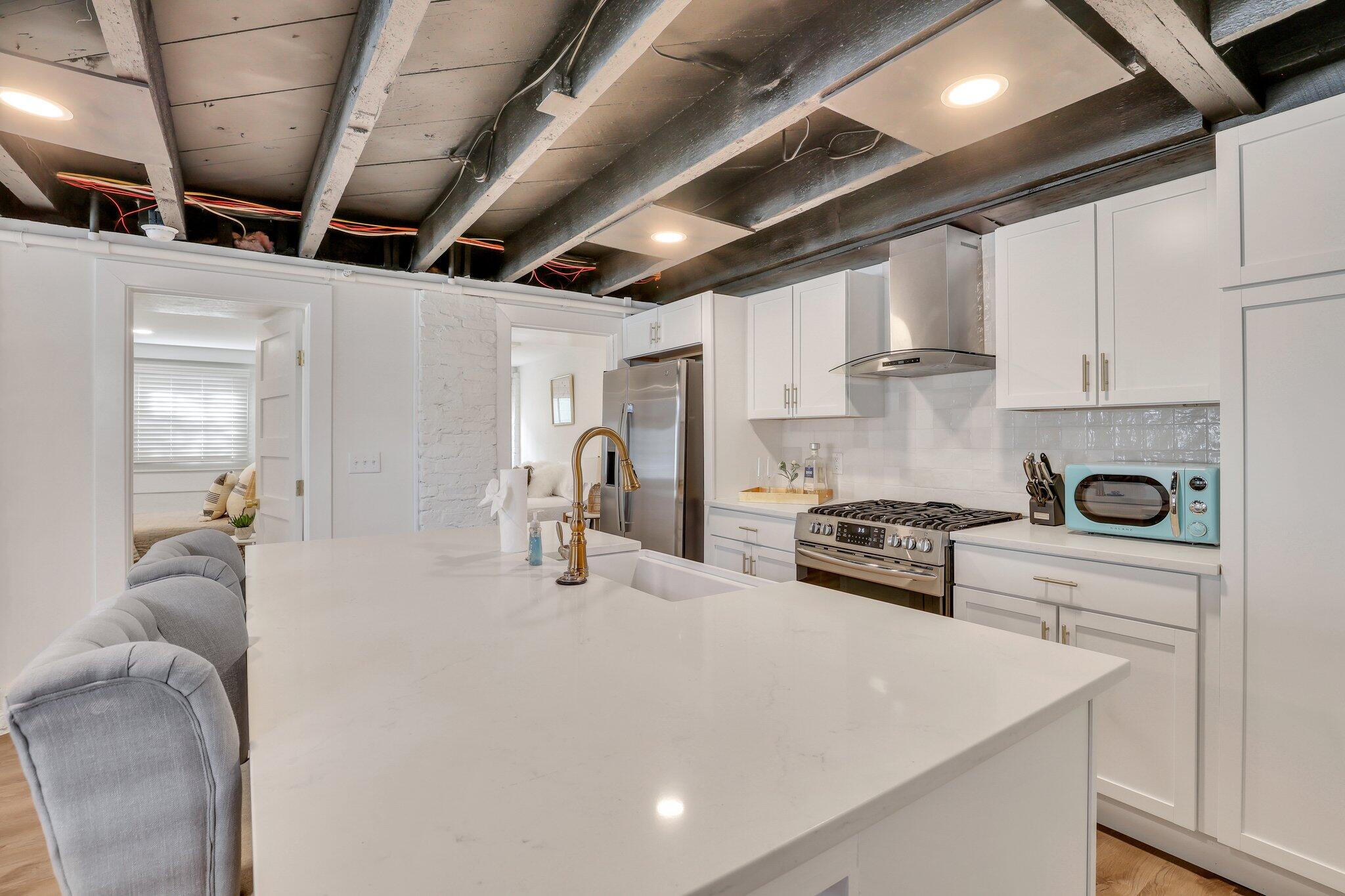 150 Spring Street Charleston, SC 29403 - Photo 16 of 130 17-web-or-mls-0O3A4394