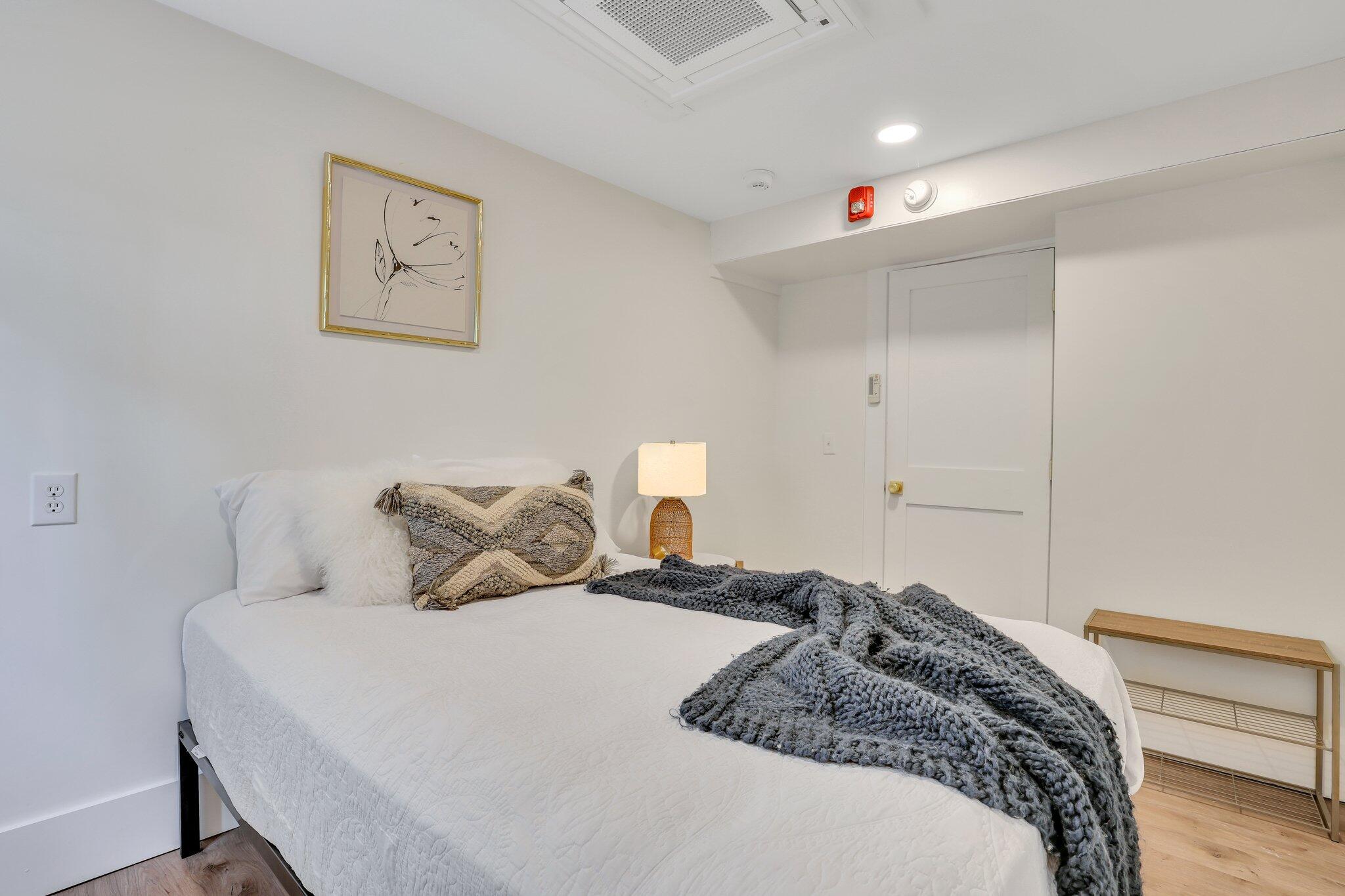 150 Spring Street Charleston, SC 29403 - Photo 20 of 130 23-web-or-mls-0O3A4439