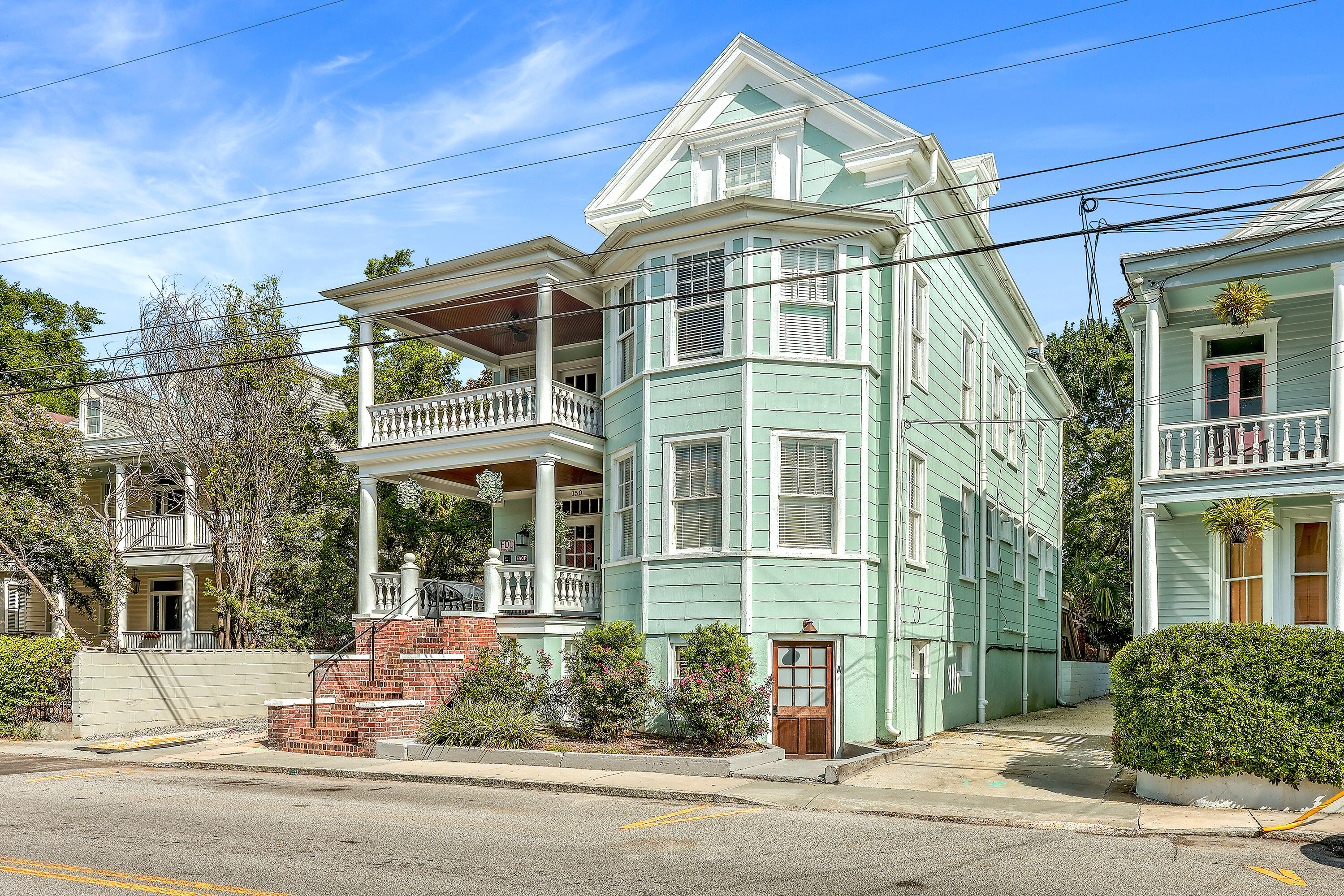 150 Spring Street Charleston, SC 29403 - Photo 3 of 130 ZYN_3366_67_68_69_70_71_72