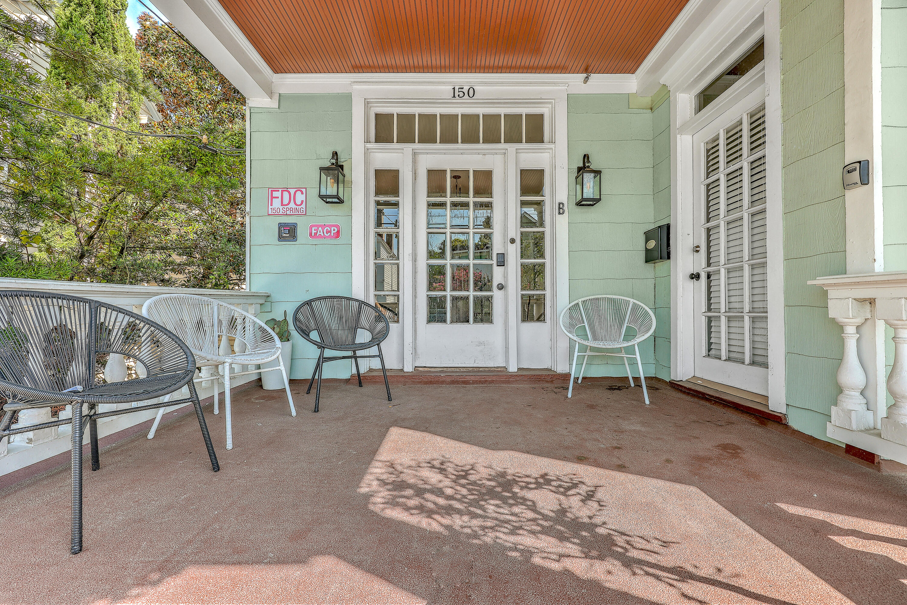 150 Spring Street Charleston, SC 29403 - Photo 5 of 130 ZYN_3394_395_396_397_398_399_400