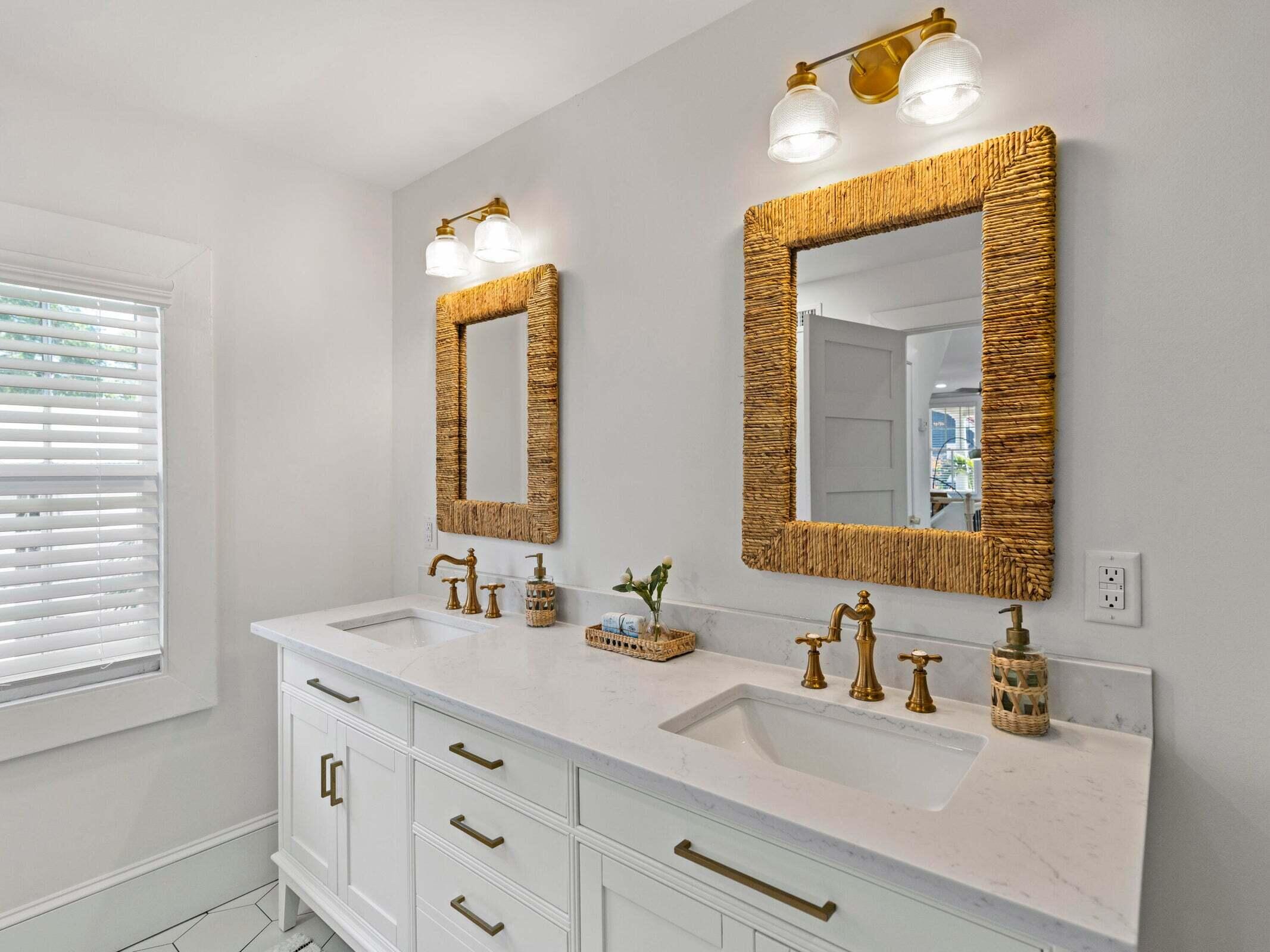 150 Spring Street Charleston, SC 29403 - Photo 72 of 130 20221015210156947679000000-o