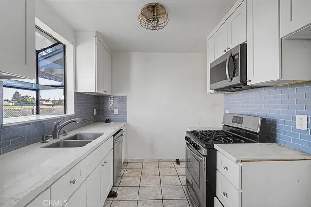 $630,000 | 433 Jerry Drive, Port Hueneme, CA 93041